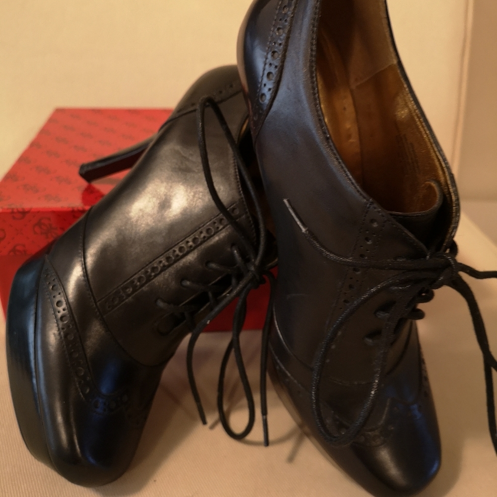 Guess black lace up platform shoes - Picture 9 of 14